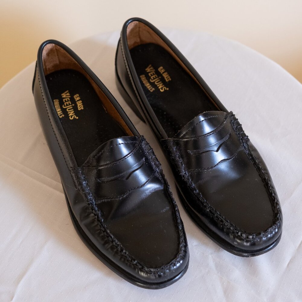 GH Bass Women's Whitney Weejuns Black Leather Loafer Size 7